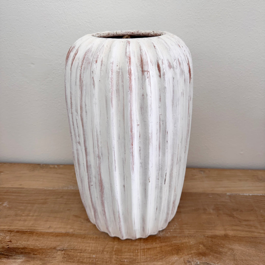 'Toma' Clay Pot