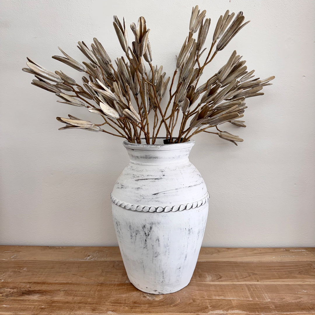 'Tova' Clay Vase - Whitewash