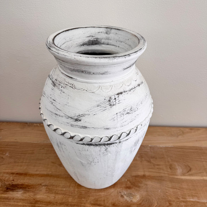 'Tova' Clay Vase - Whitewash