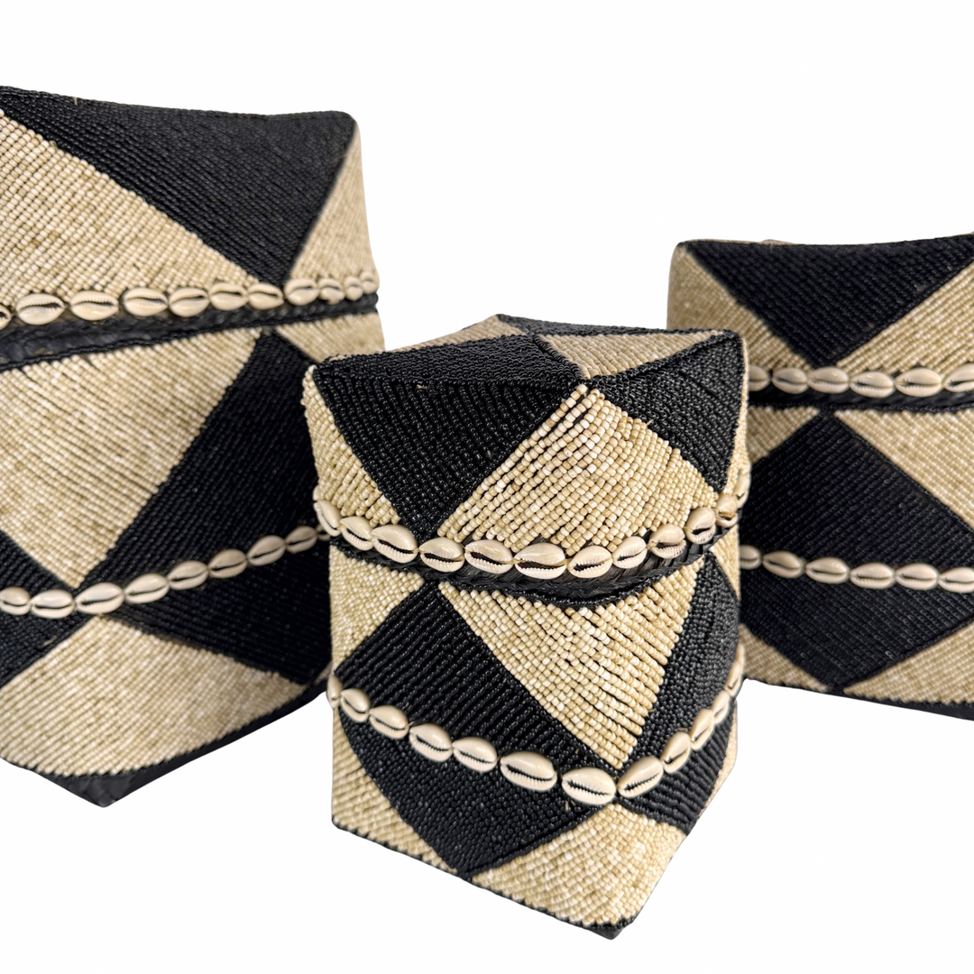 Nala Beaded Shell Box - Black/Sand
