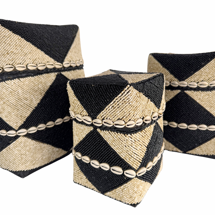 Nala Beaded Shell Box - Black/Sand