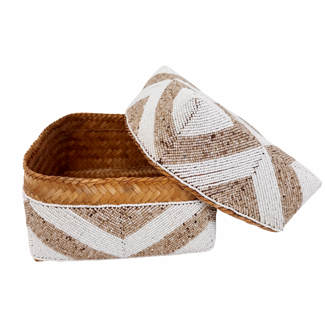 Suki Beaded Box - White/Sand