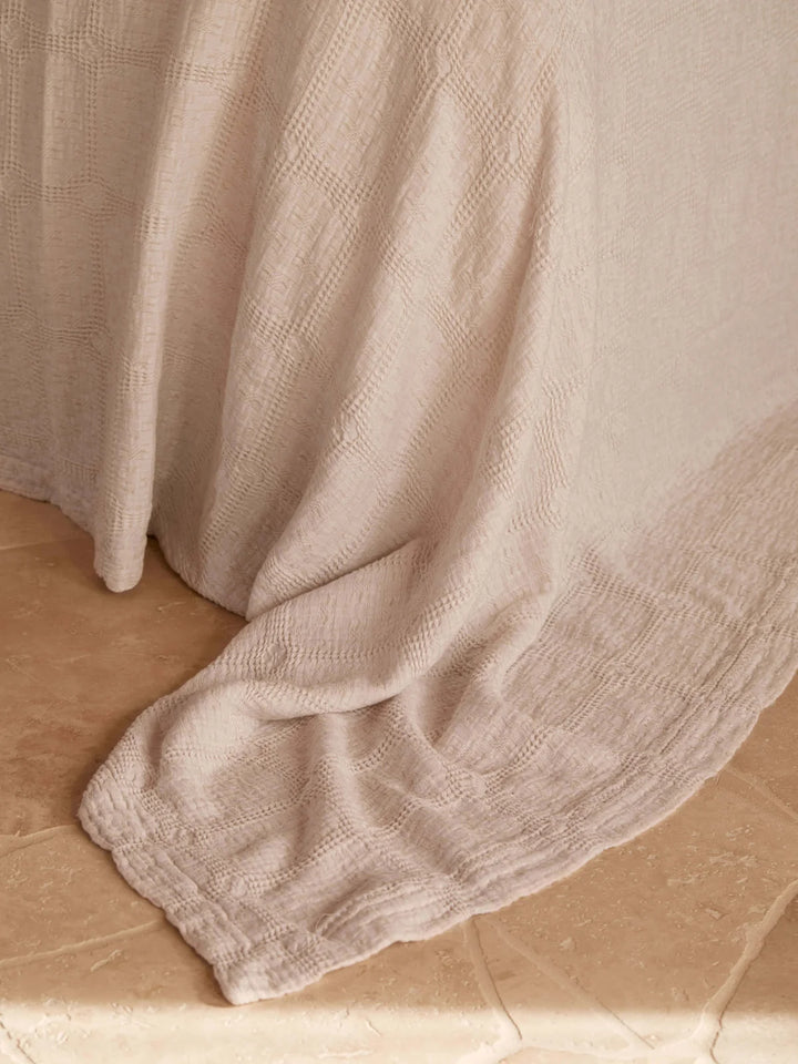 Sofia Nougat Grand Bedcover 300x300cm