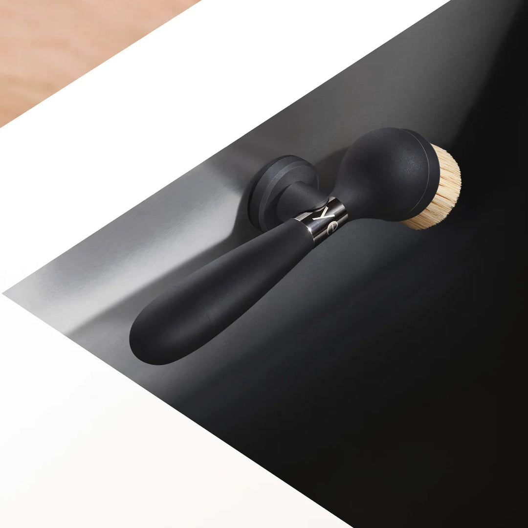 The ONE DISH BRUSH V2 | With Suction Stand