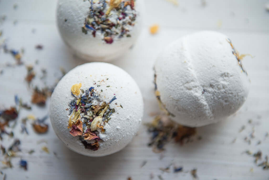 Natural Vegan Bath Bomb | Lavender & Kaolin Clay