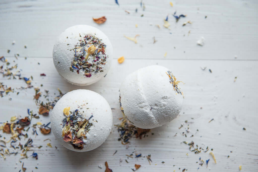 Natural Vegan Bath Bomb | Lavender & Kaolin Clay